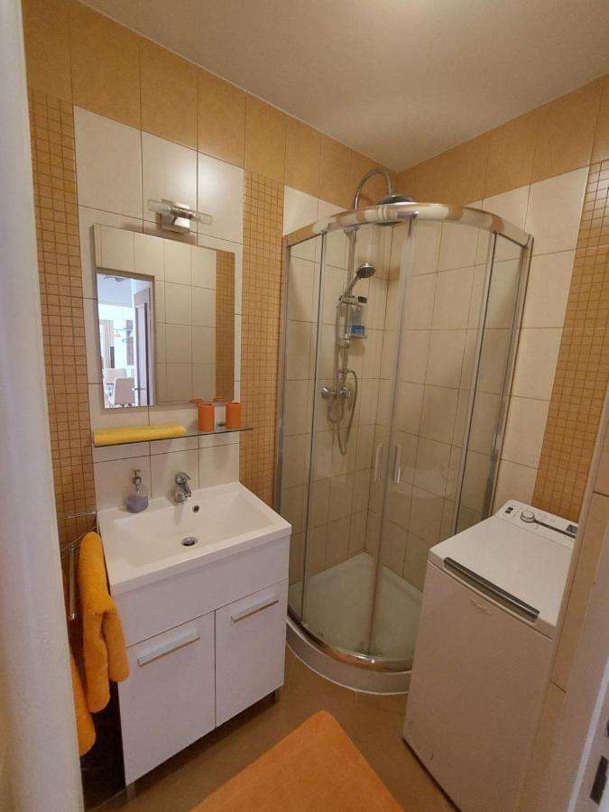 Apartman Merry Bratislava Exteriér fotografie